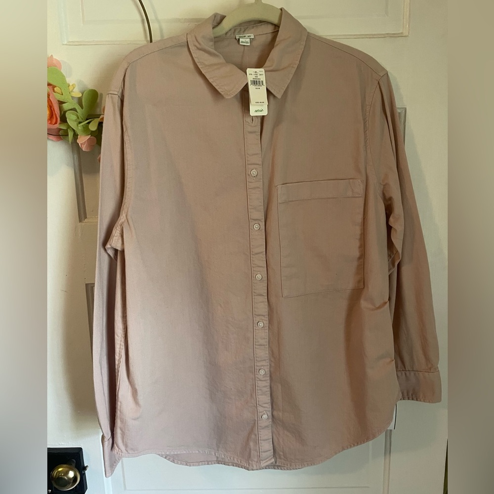 Aerie NWT Dusty Pink Button Down Shirt with Relaxed Fit and Long Sleeves